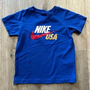 Nike Boys Short Sleeve Tee Size 7